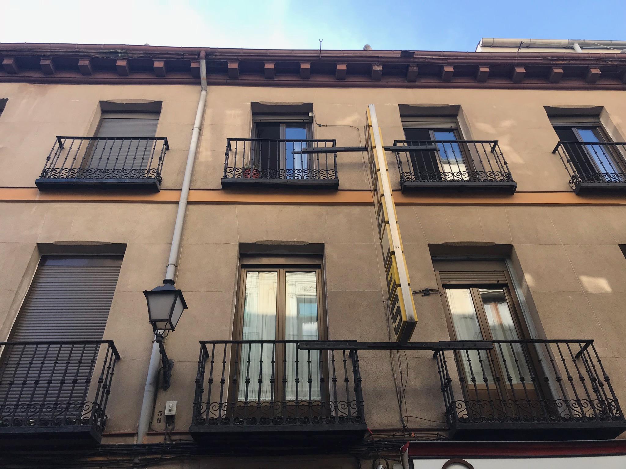 Hostal Los Perales Madrid Dış mekan fotoğraf The house of Francisco de Quevedo in Madrid